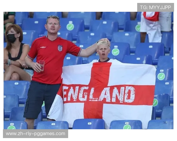 英超球队图片：英超球队的官方队服和球员照片