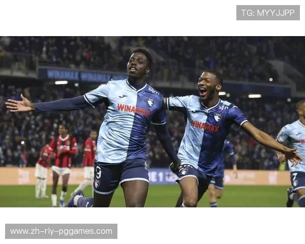 法甲球队大巴：法甲球队的交通方式与球迷文化中的大巴影响