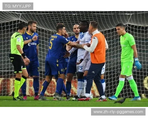 英超球员球迷印字服装区别及文化意义探讨